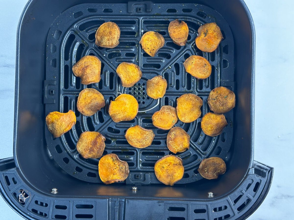 sweet potato crisps or chips cooked in the air fryer