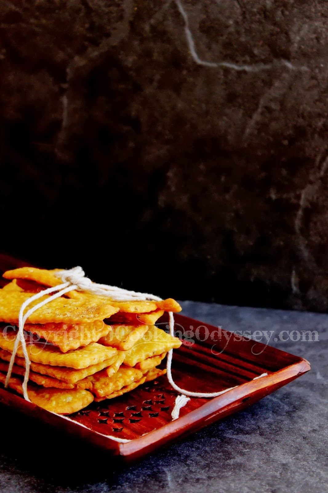 stack of Besan Para Patti