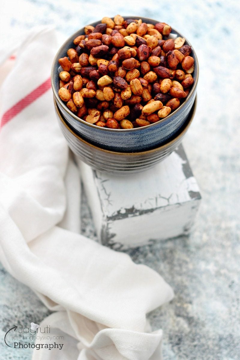 Lemon and Black pepper Peanuts placed in a bowl