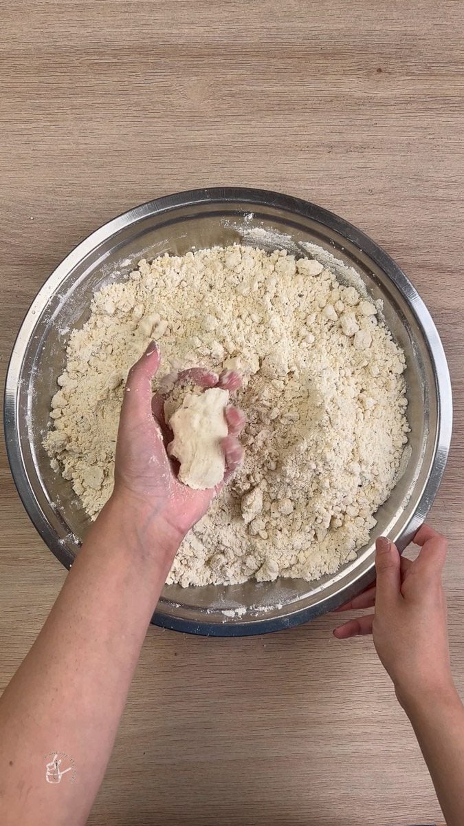 dry flour mixture in a plate
