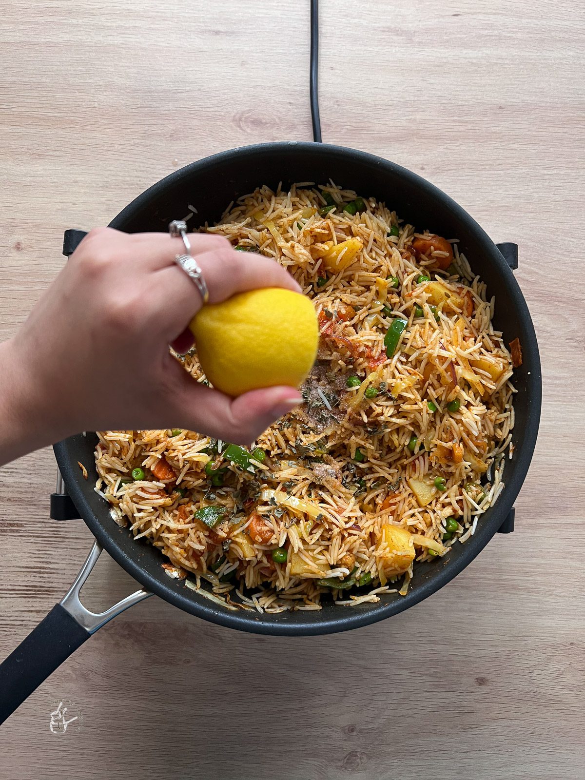 lemon added to the rice