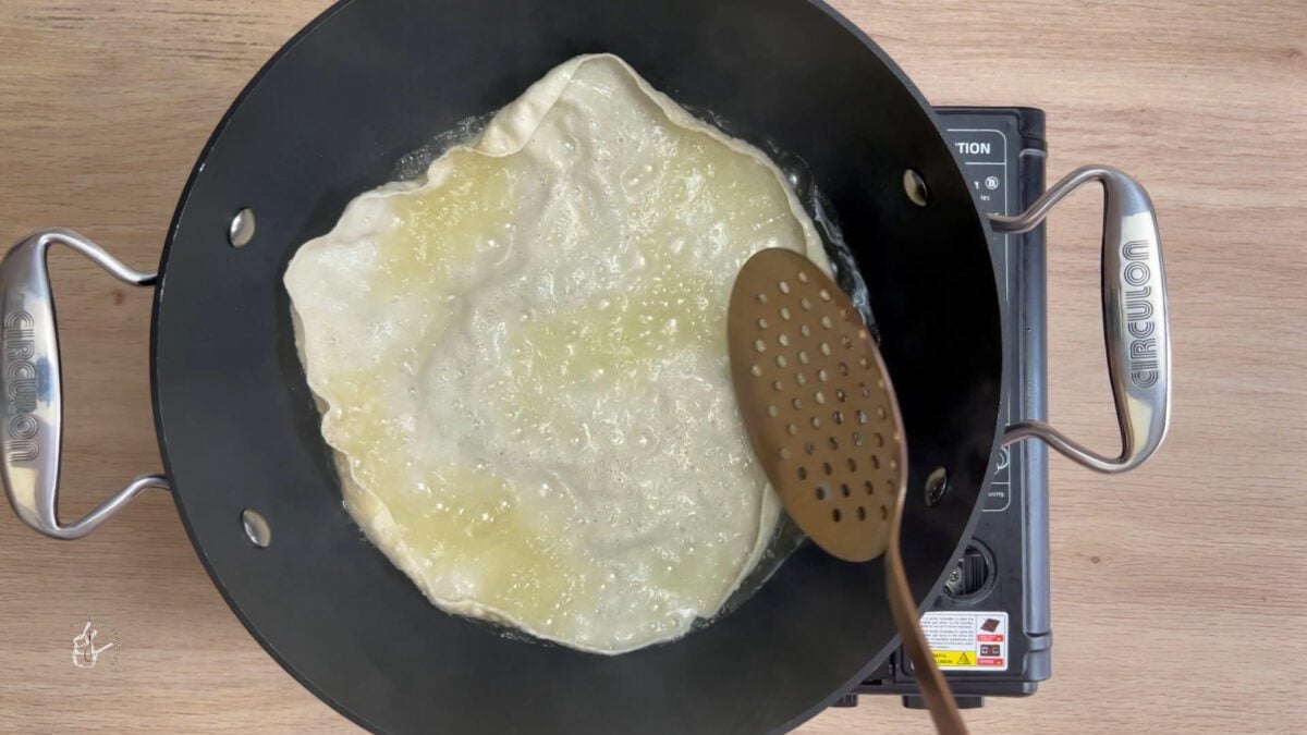 papad in oil