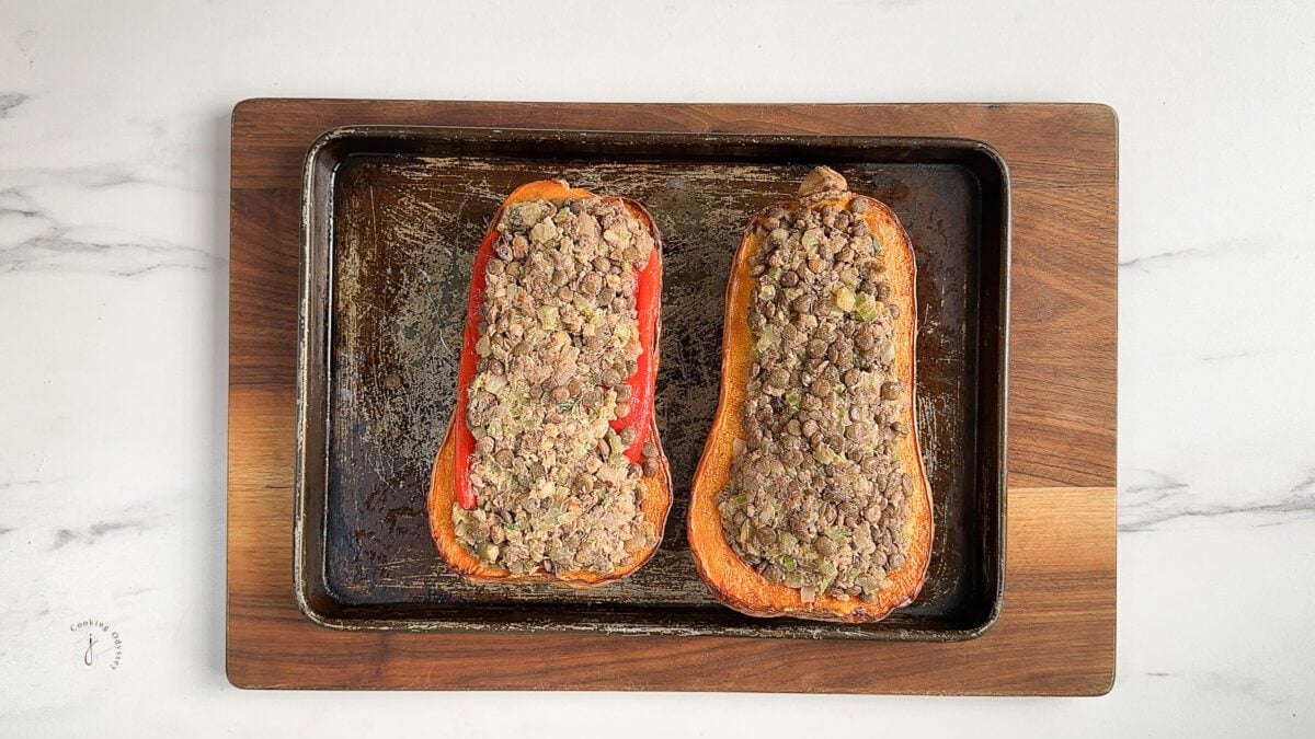 butternut squash halves stuffed with lentils stuffing