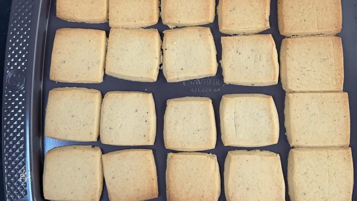 baked barfi biscuits on the baking sheet