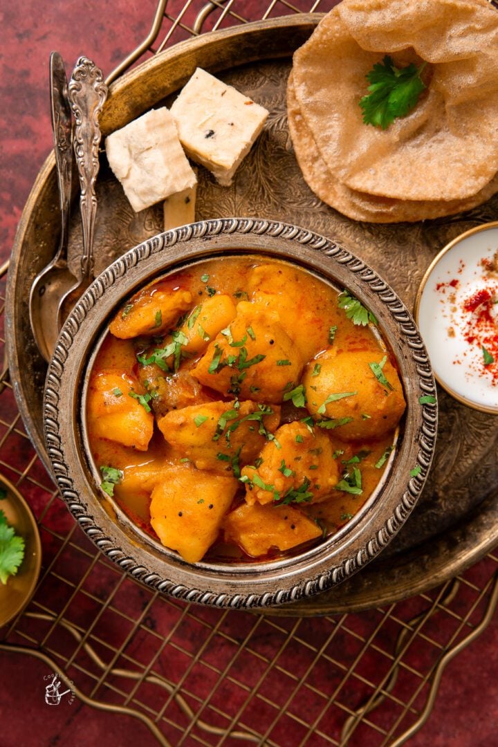 Gujarati Batata nu Shaak (Potato Curry) | J Cooking Odyssey