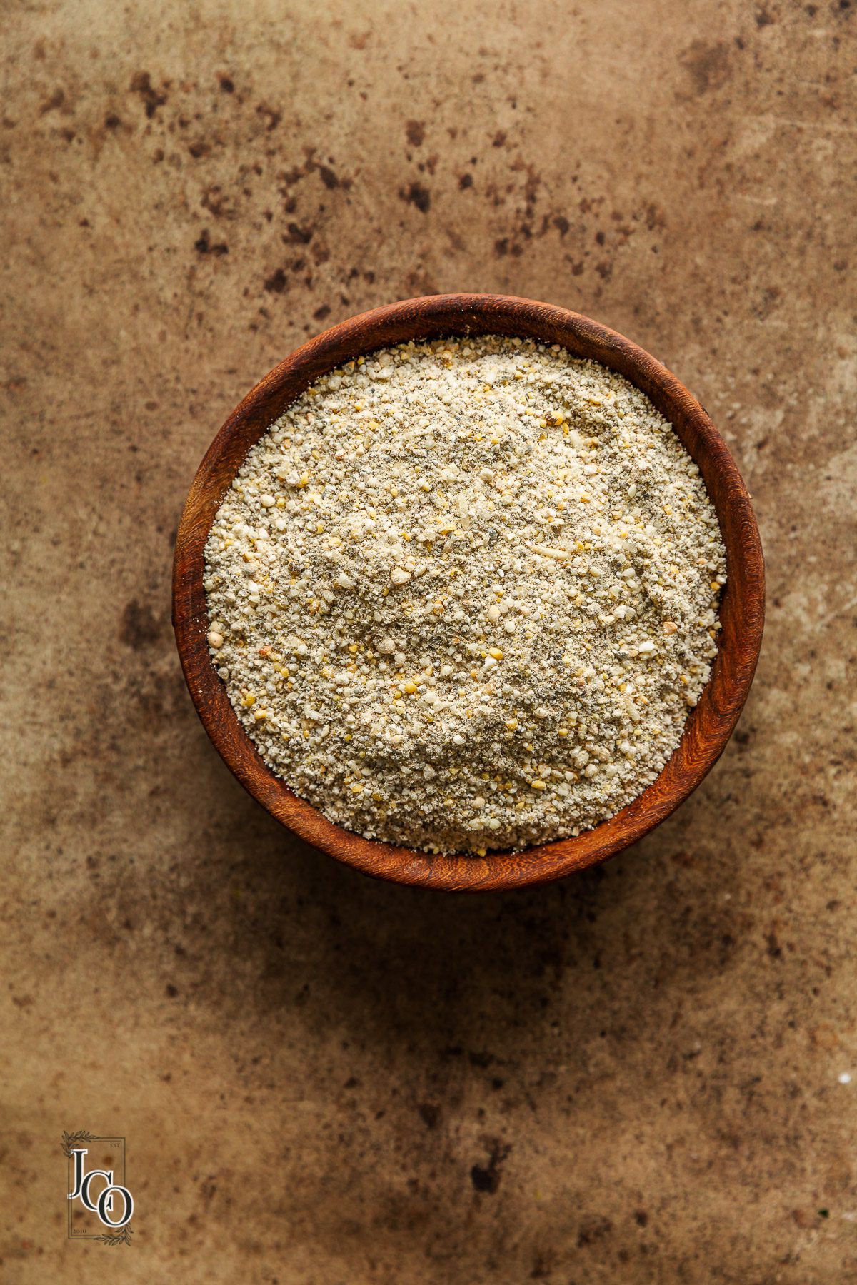Bhaidku flour or bhaidku no lot placed in a wooden bowl.